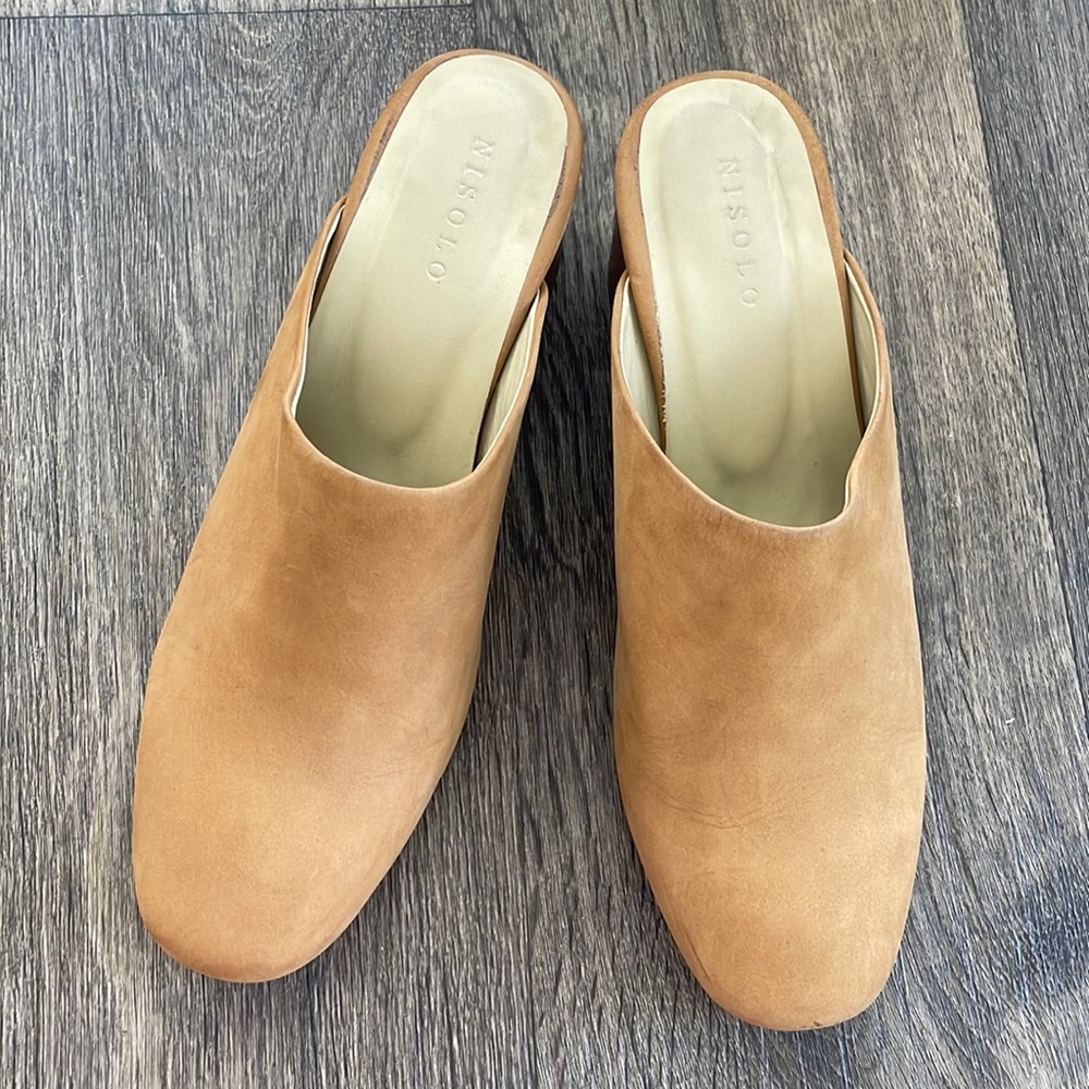Nisolo all day heeled mule